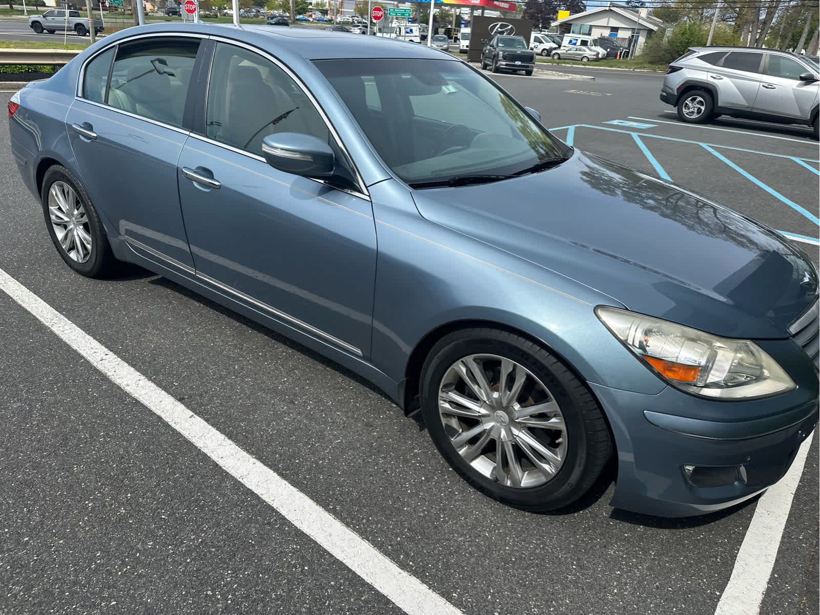 2011 Hyundai Genesis 4dr Sdn V8
