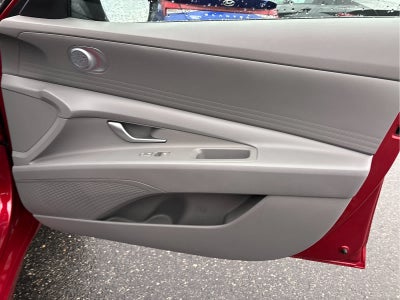 2023 Hyundai Elantra SE