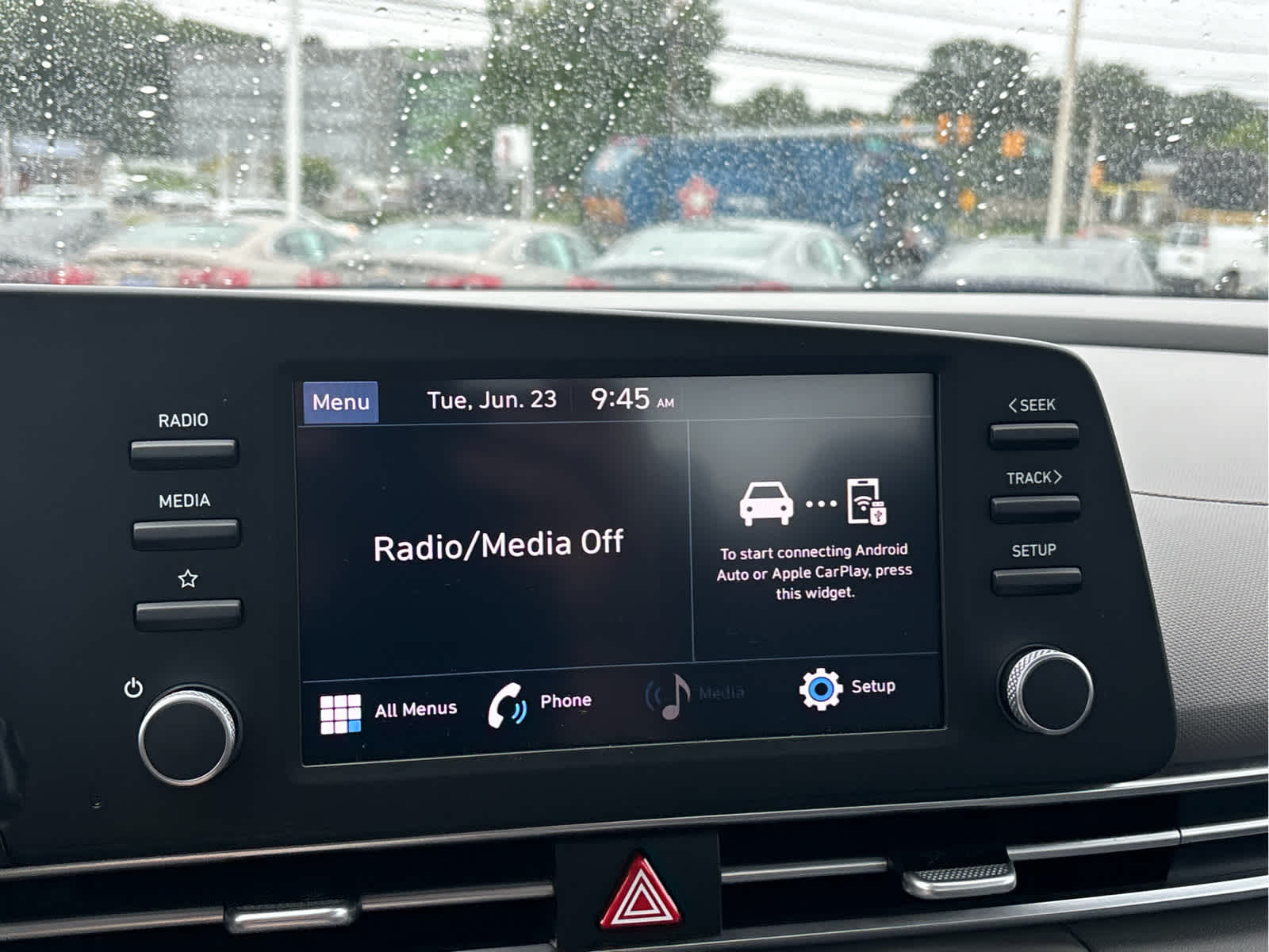 2023 Hyundai Elantra SE