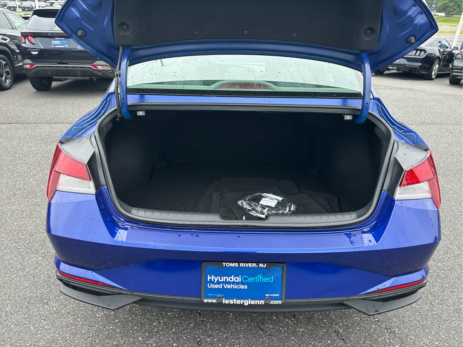 2023 Hyundai Elantra SE