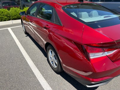 2023 Hyundai Elantra SE