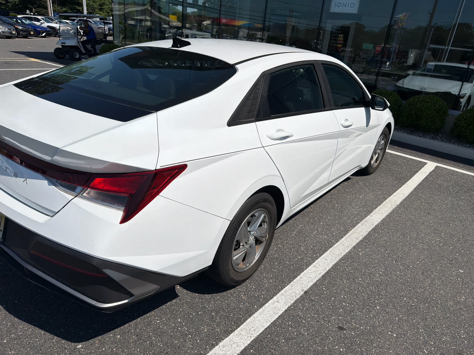 2024 Hyundai Elantra SE