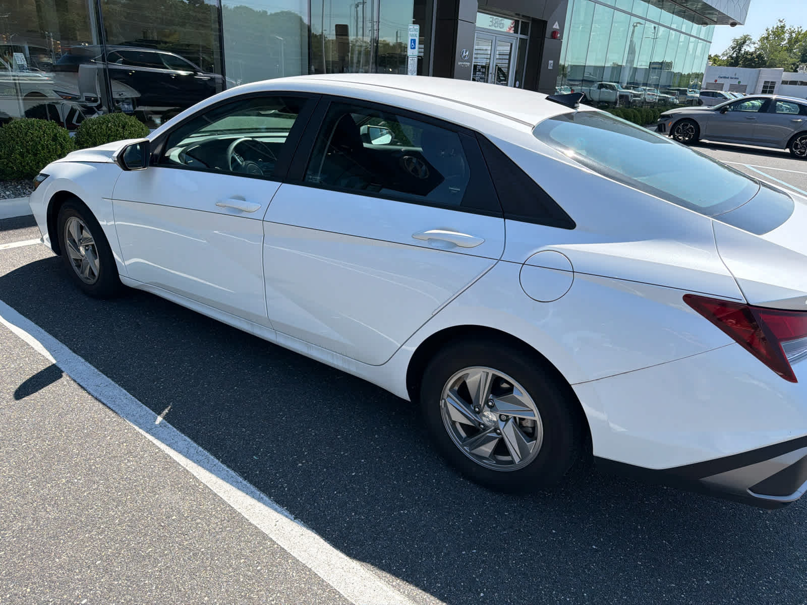 2024 Hyundai Elantra SE