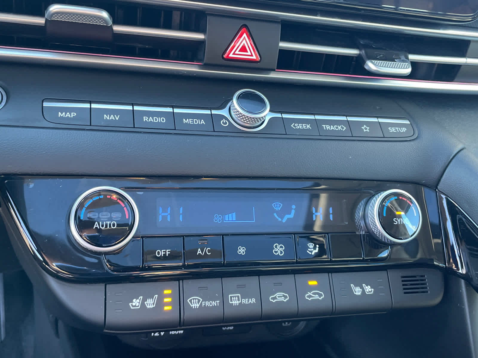 2023 Hyundai Elantra Hybrid Limited