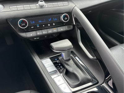 2022 Hyundai Elantra Limited