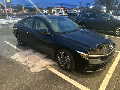 2024 Hyundai Elantra Limited