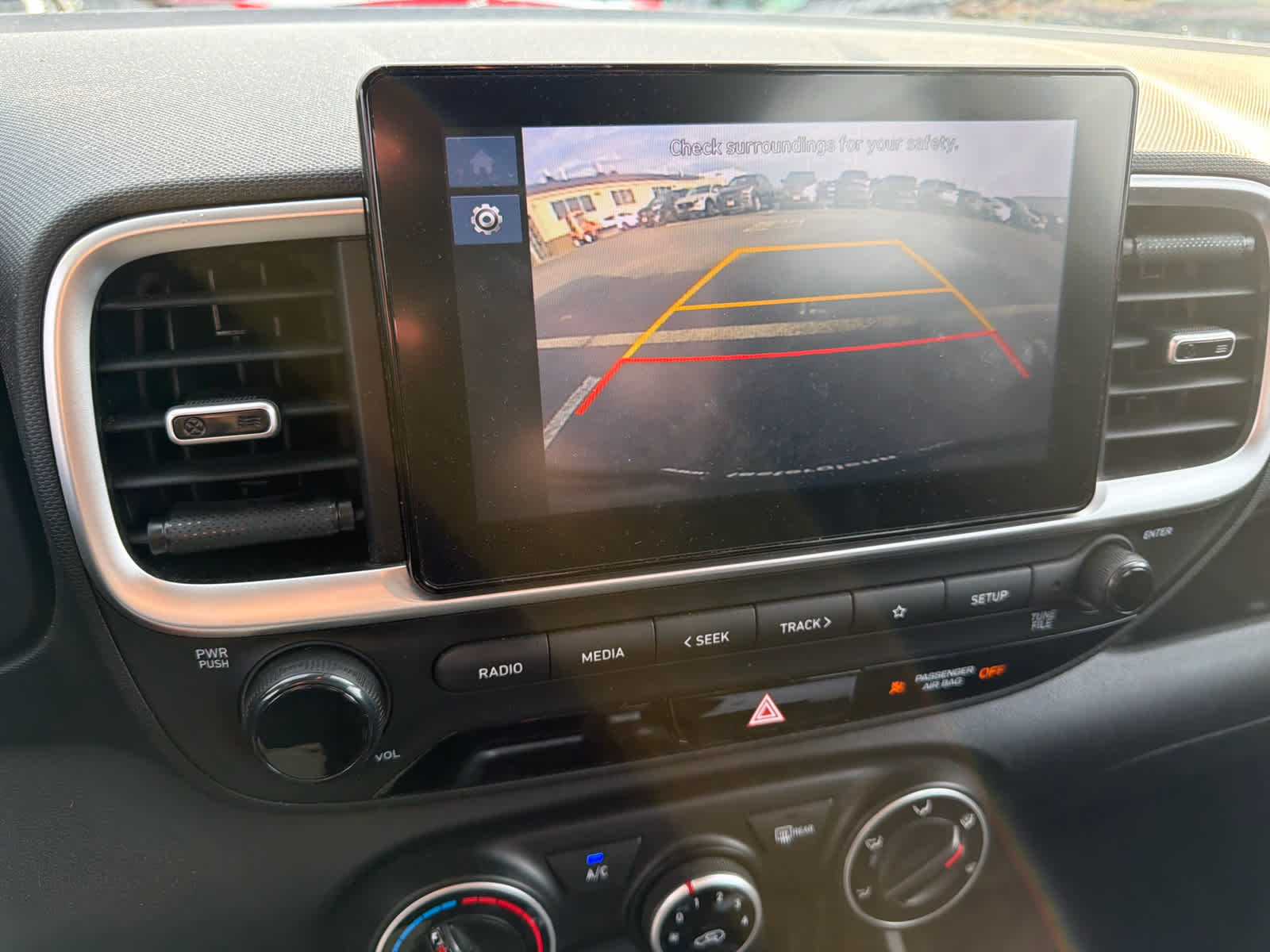 2023 Hyundai Venue SE