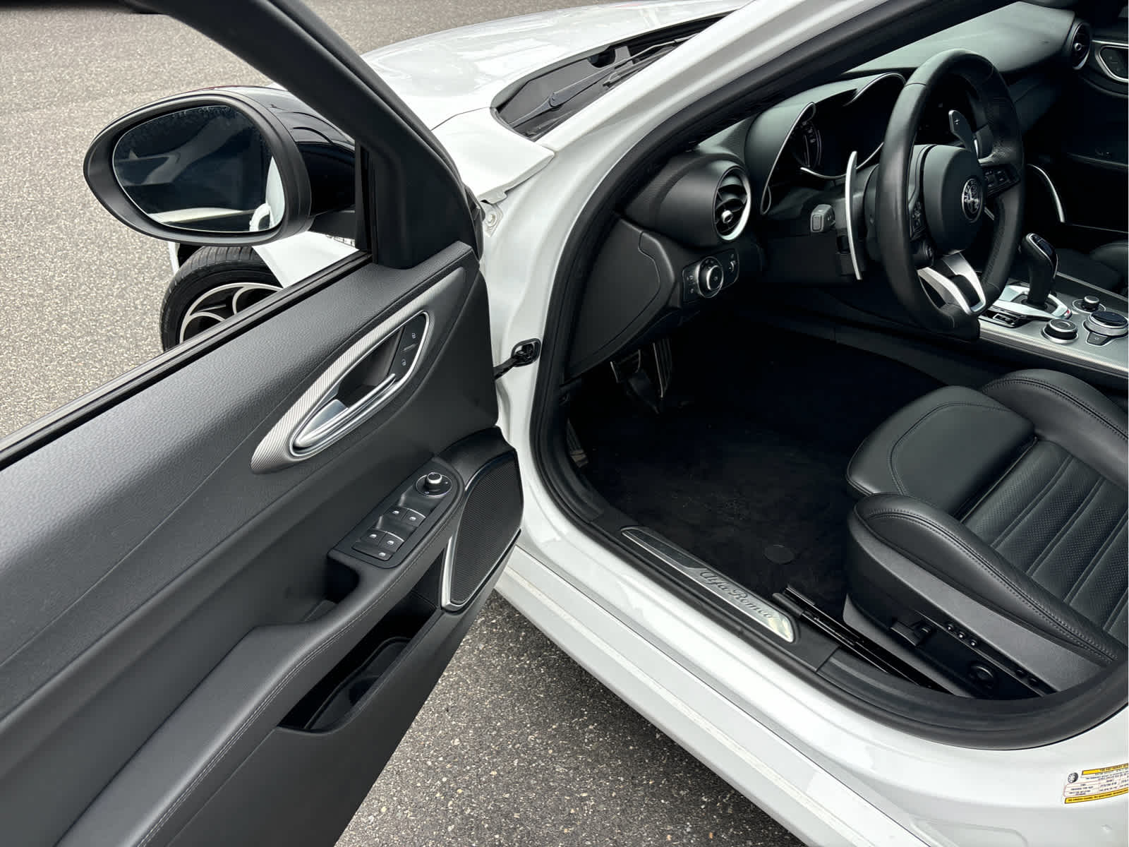 2023 Alfa Romeo Giulia Veloce