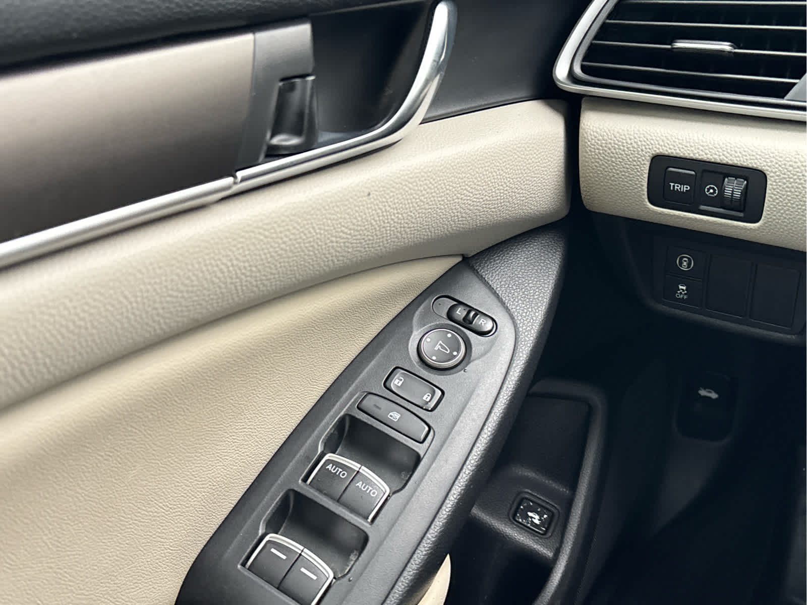 2019 Honda Accord Sedan LX 1.5T