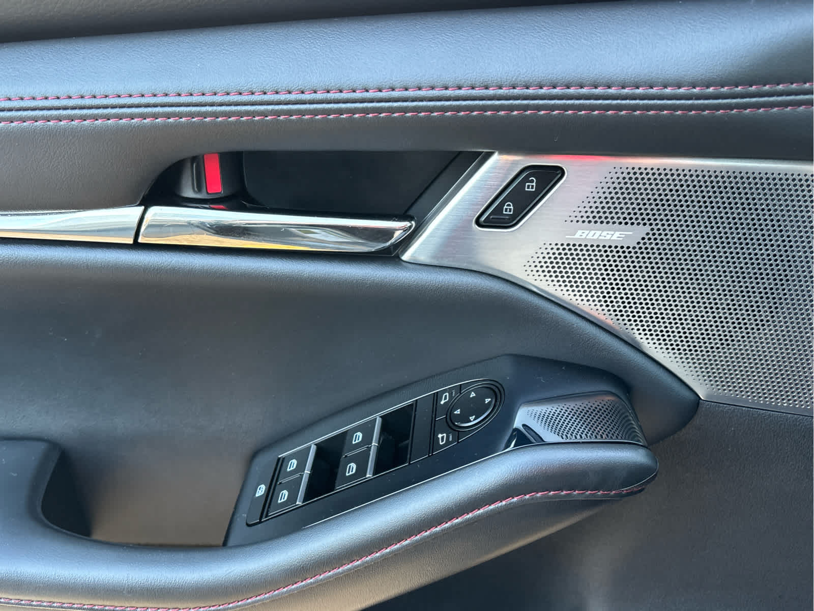 2023 Mazda MAZDA3 2.5 S Carbon Edition