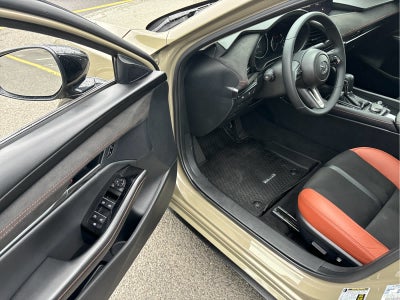 2025 Mazda Mazda3 Sedan 2.5 Carbon Turbo