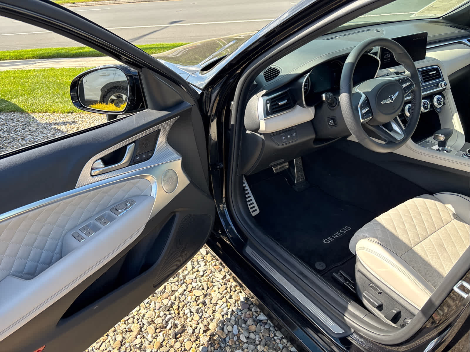 2023 Genesis G70 3.3T