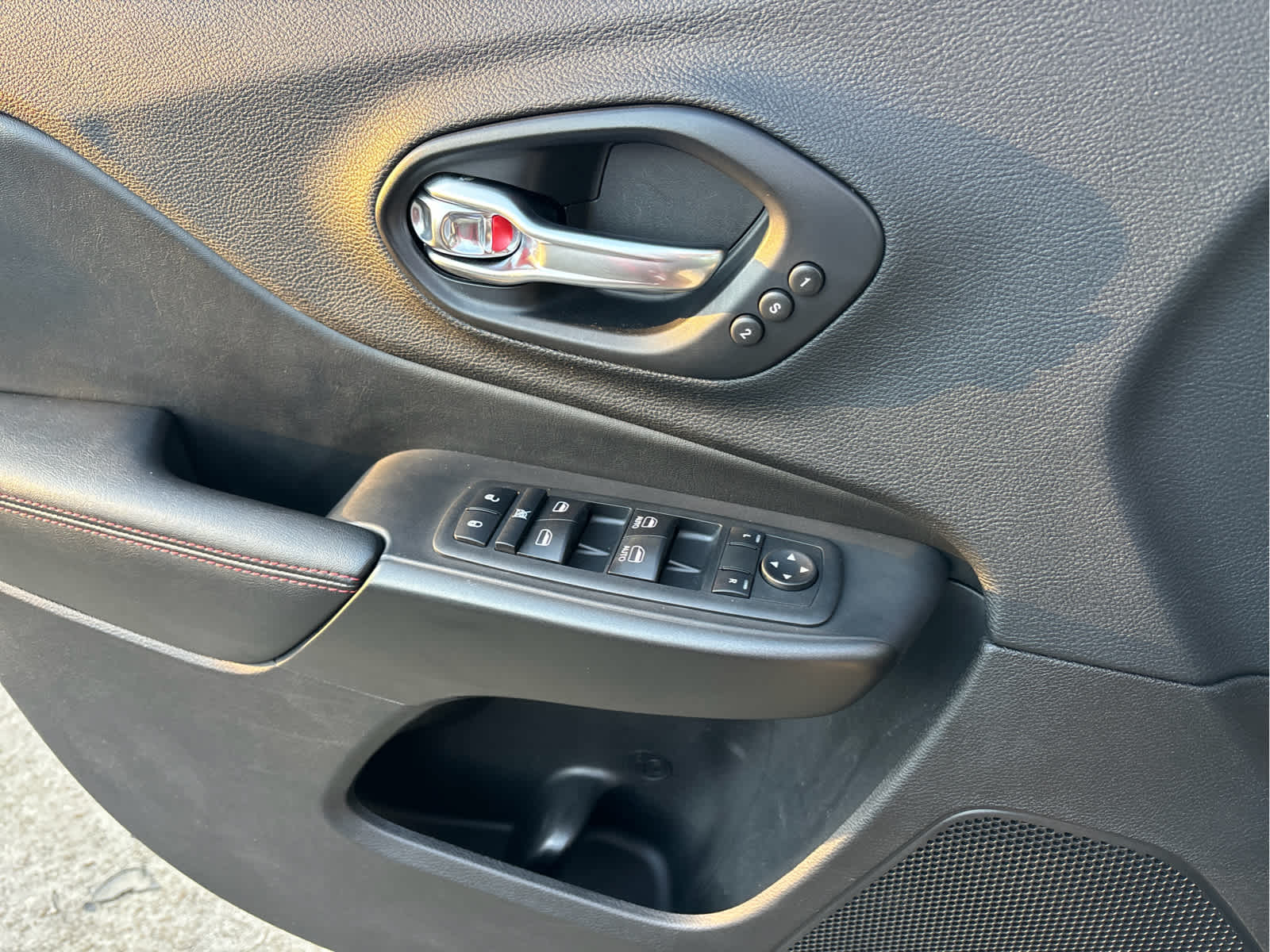 2019 Jeep Cherokee Trailhawk Elite