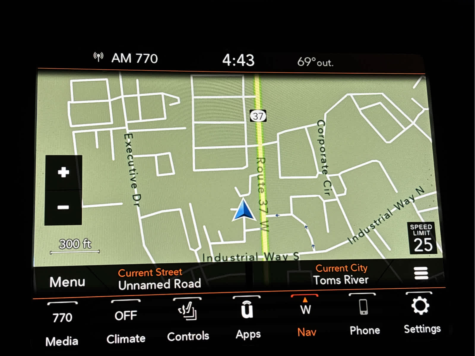 2023 Jeep Cherokee Altitude Lux