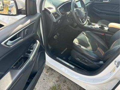 2016 Ford Edge Sport