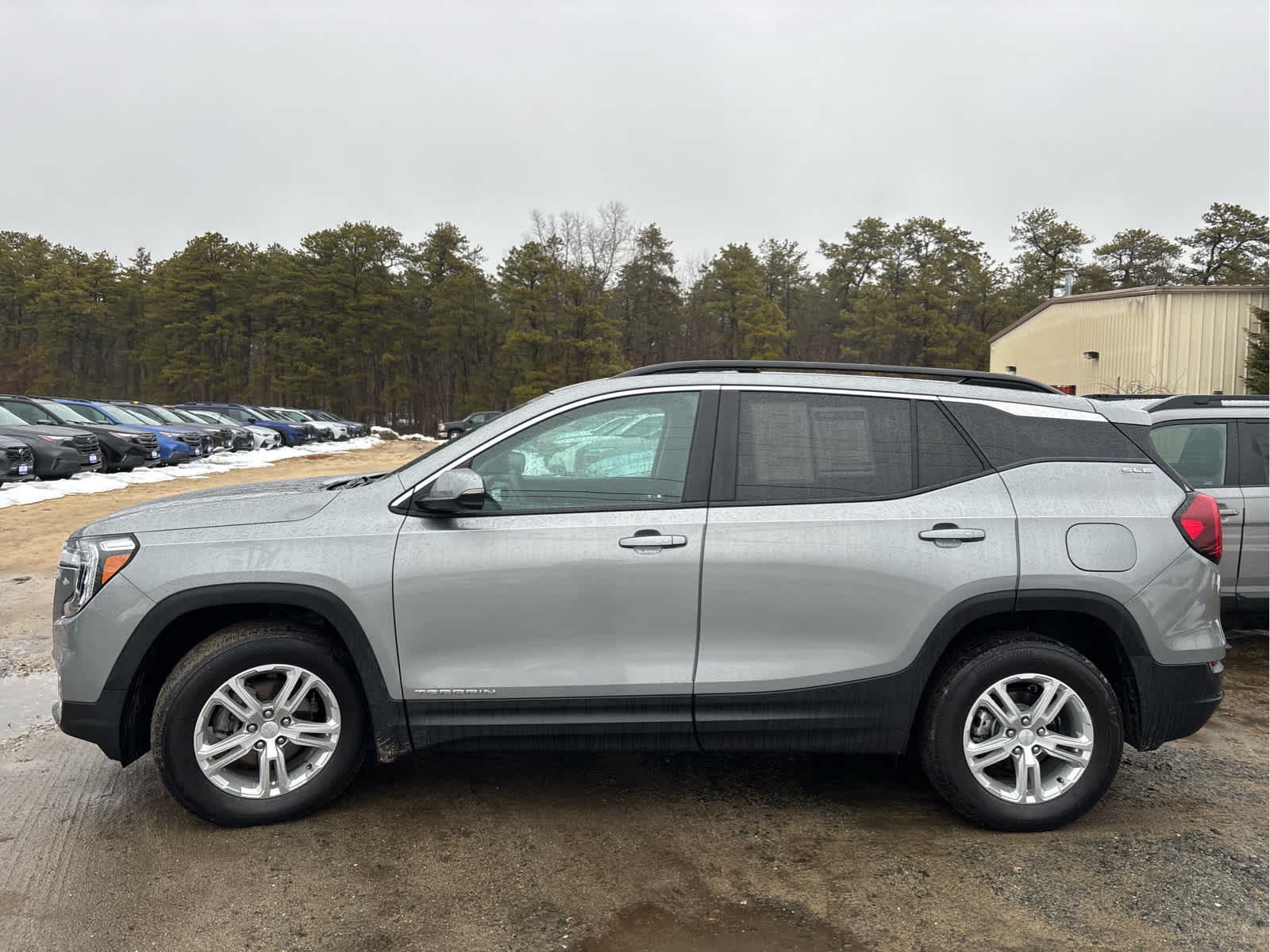 2023 GMC Terrain SLE