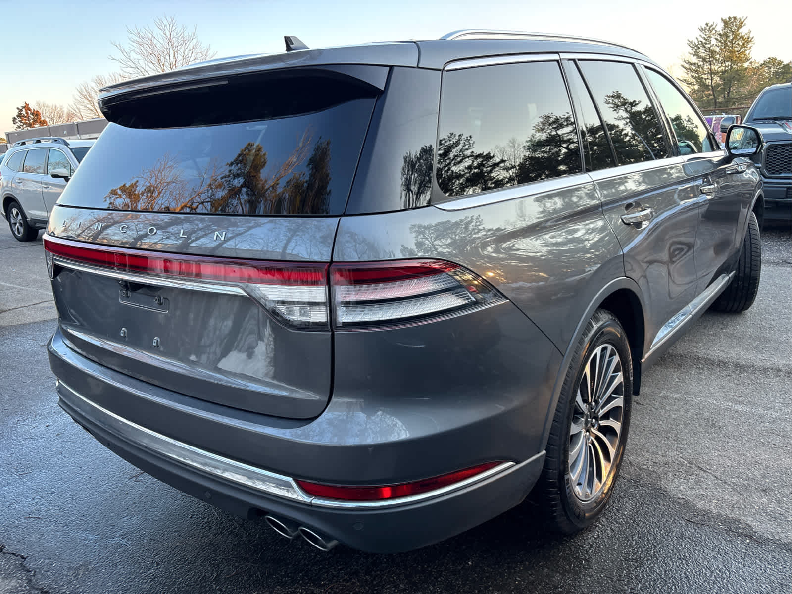 2022 Lincoln Aviator Standard