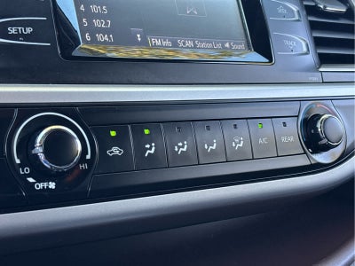 2016 Toyota Highlander LE