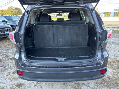 2016 Toyota Highlander LE