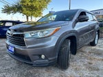 2016 Toyota Highlander LE