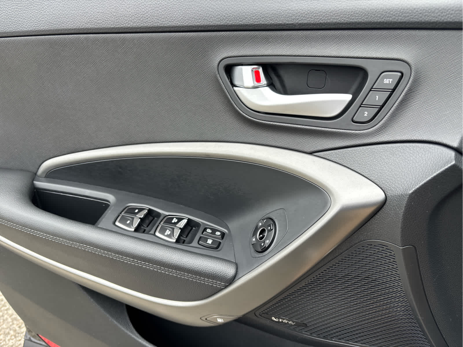 2017 Hyundai Santa Fe SE Ultimate