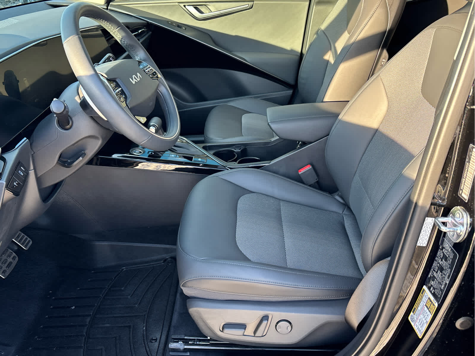 2024 Kia Niro EX Touring