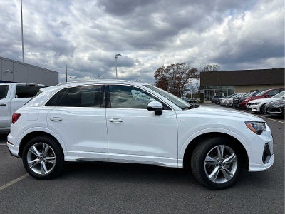2021 Audi Q3 S line Premium