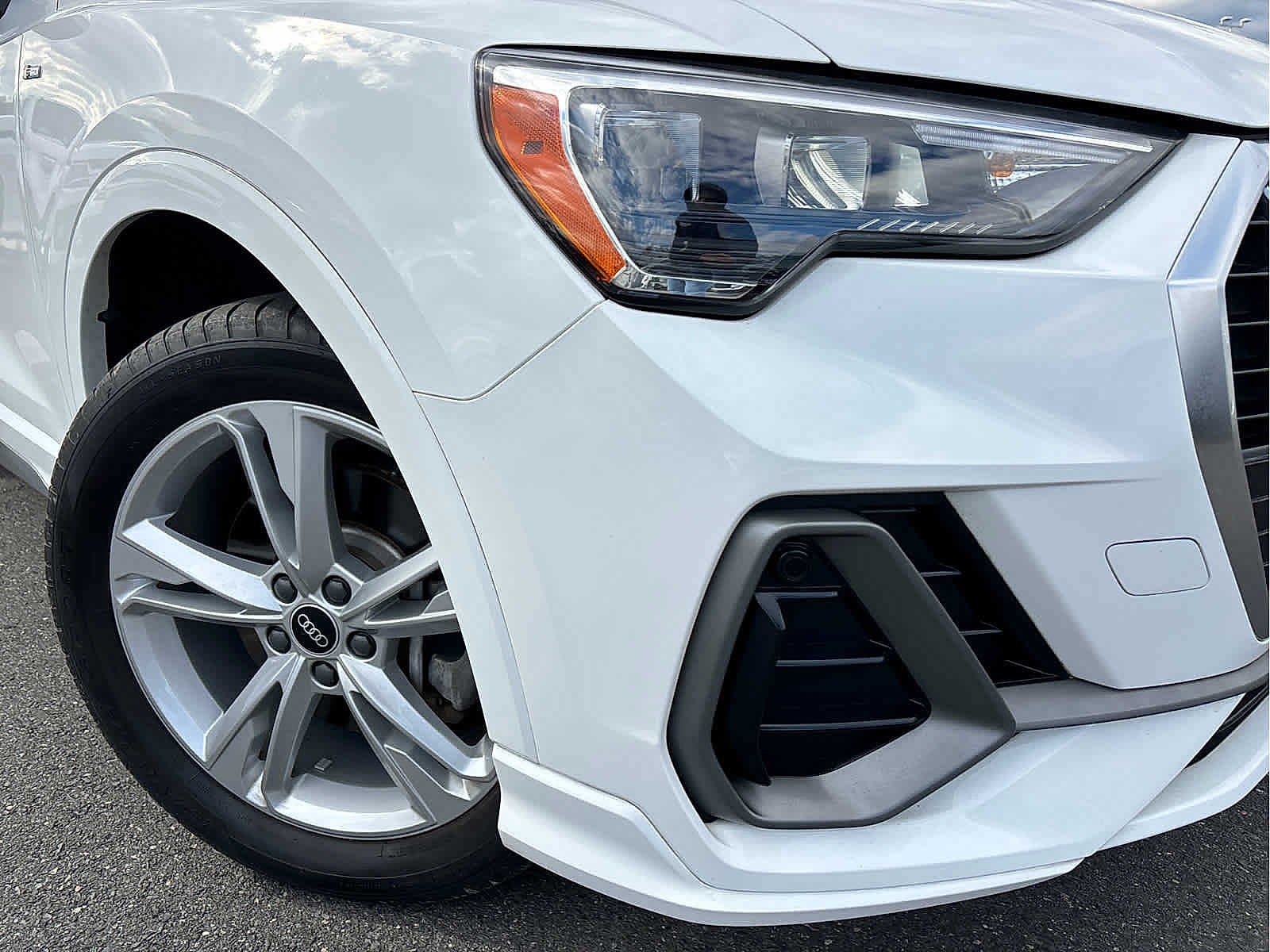 2021 Audi Q3 S line Premium