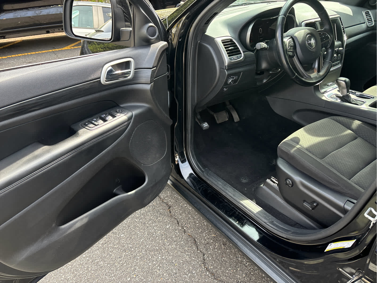 2021 Jeep Grand Cherokee Laredo E 4x4