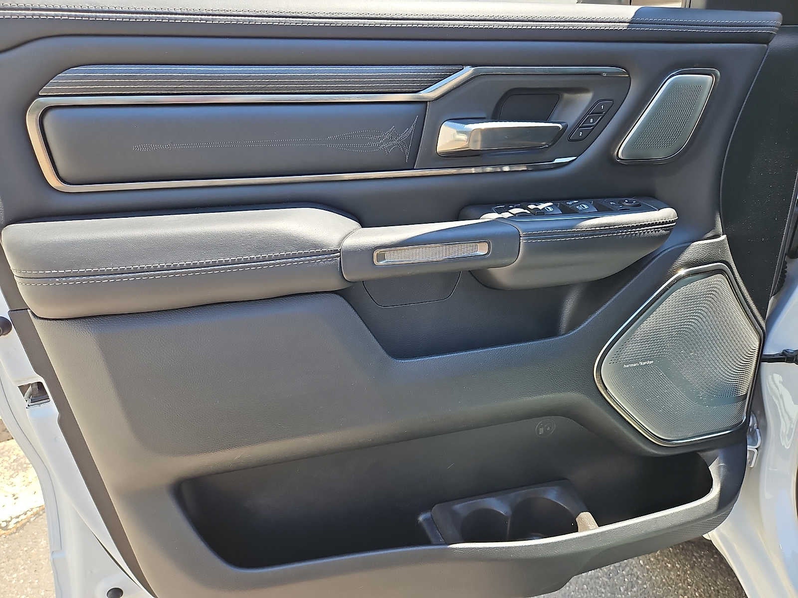 2020 RAM 1500 Limited Crew Cab 4x4 5'7" Box