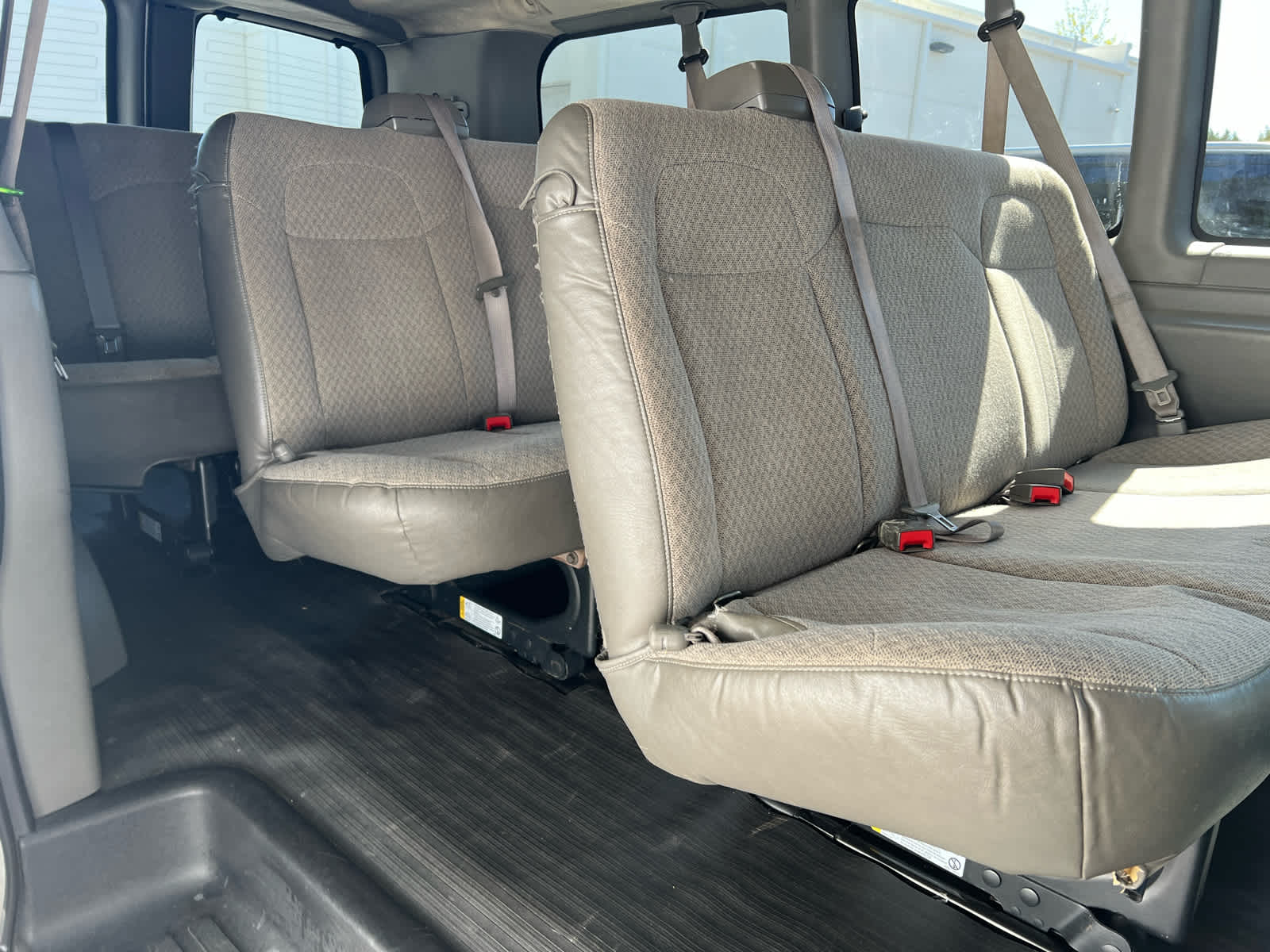 2013 Chevrolet Express Passenger 3500 LS