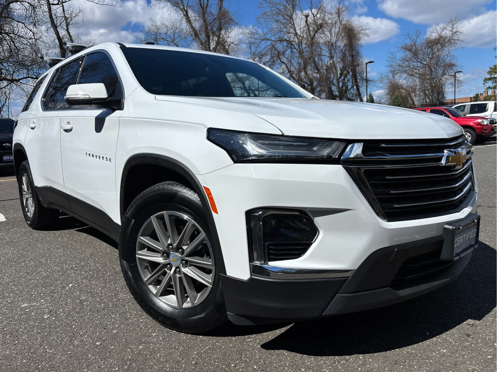 2023 Chevrolet Traverse LT Cloth