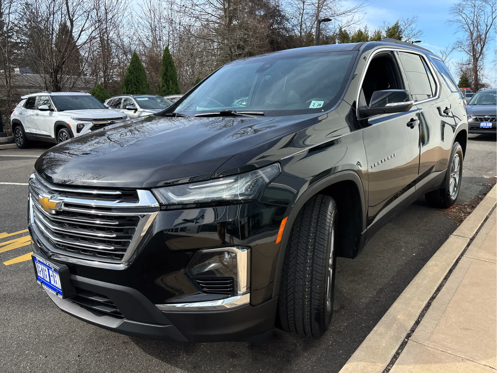 2023 Chevrolet Traverse LT Leather