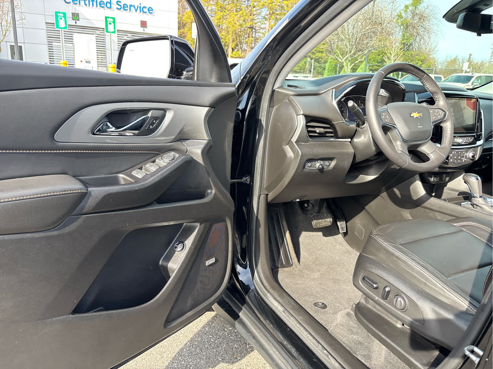 2020 Chevrolet Traverse LT Leather