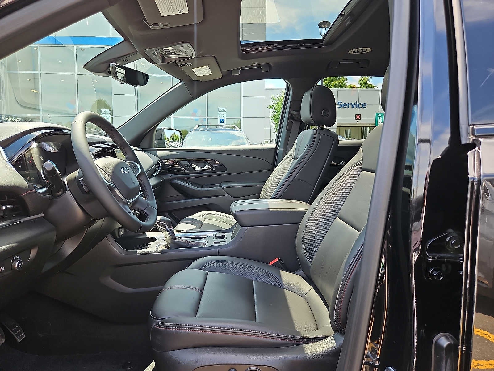 2023 Chevrolet Traverse RS