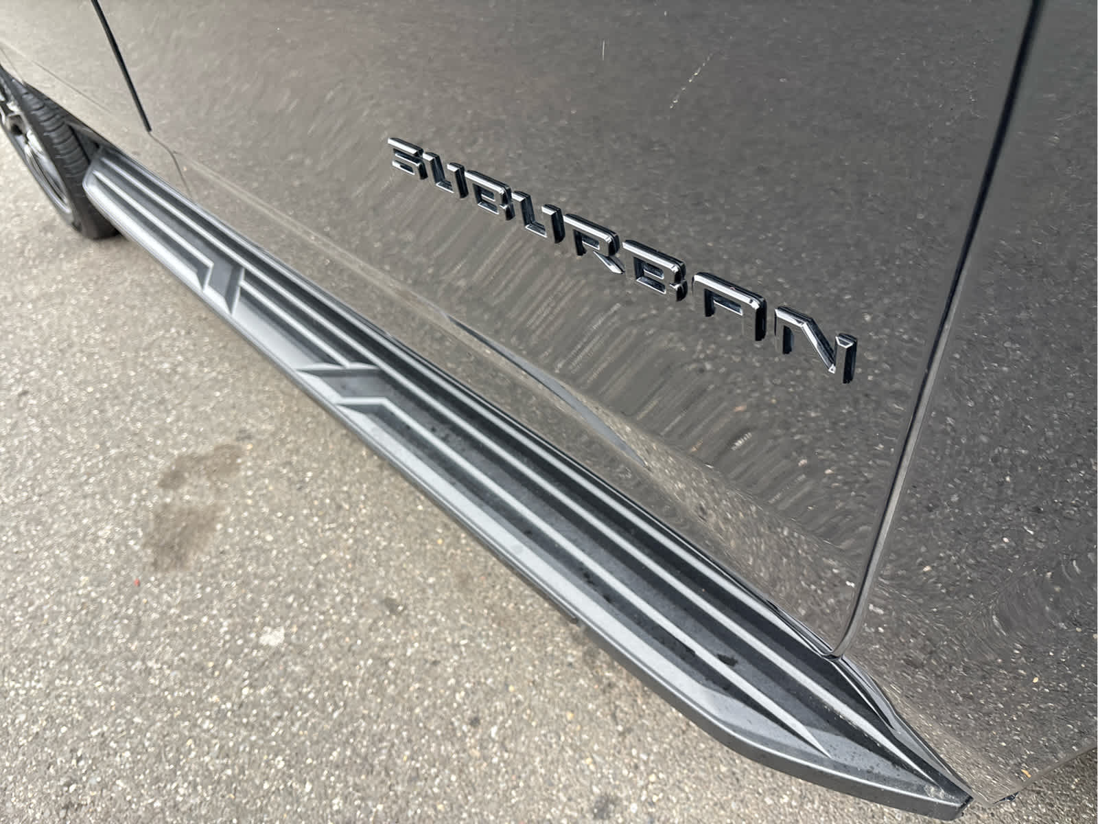 2024 Chevrolet Suburban RST