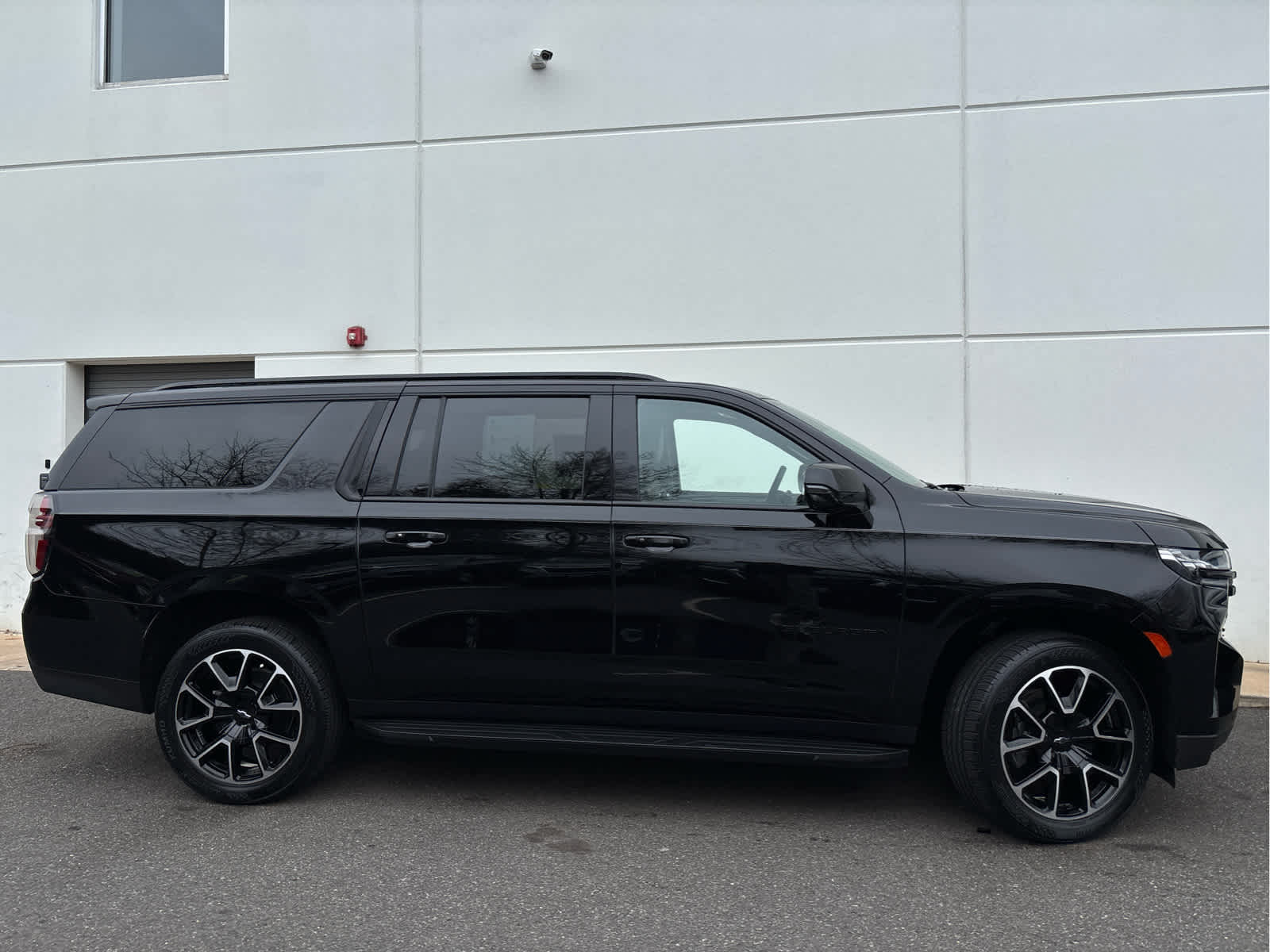 2024 Chevrolet Suburban RST