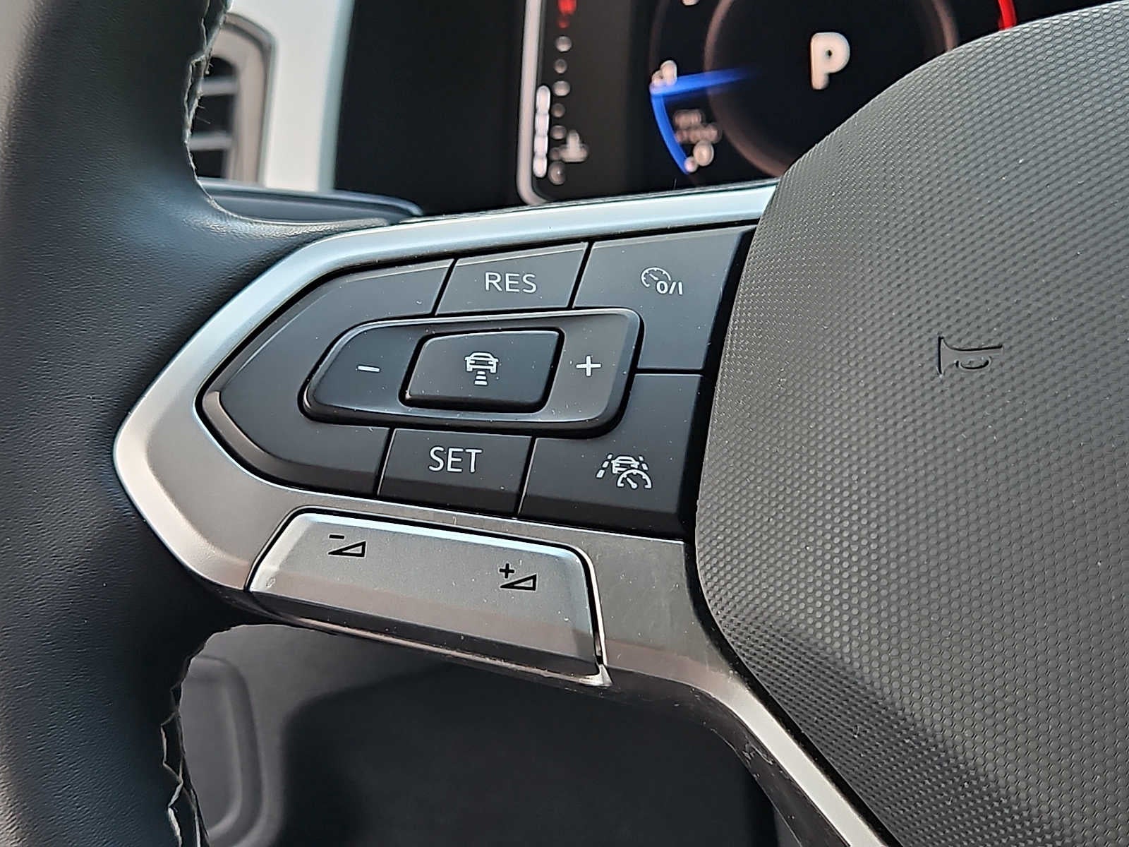 2023 Volkswagen Atlas Cross Sport 2.0T SEL