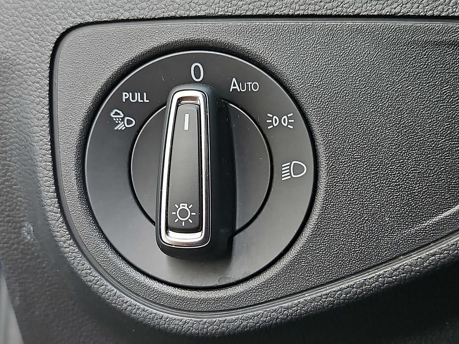 2023 Volkswagen Atlas Cross Sport 2.0T SEL