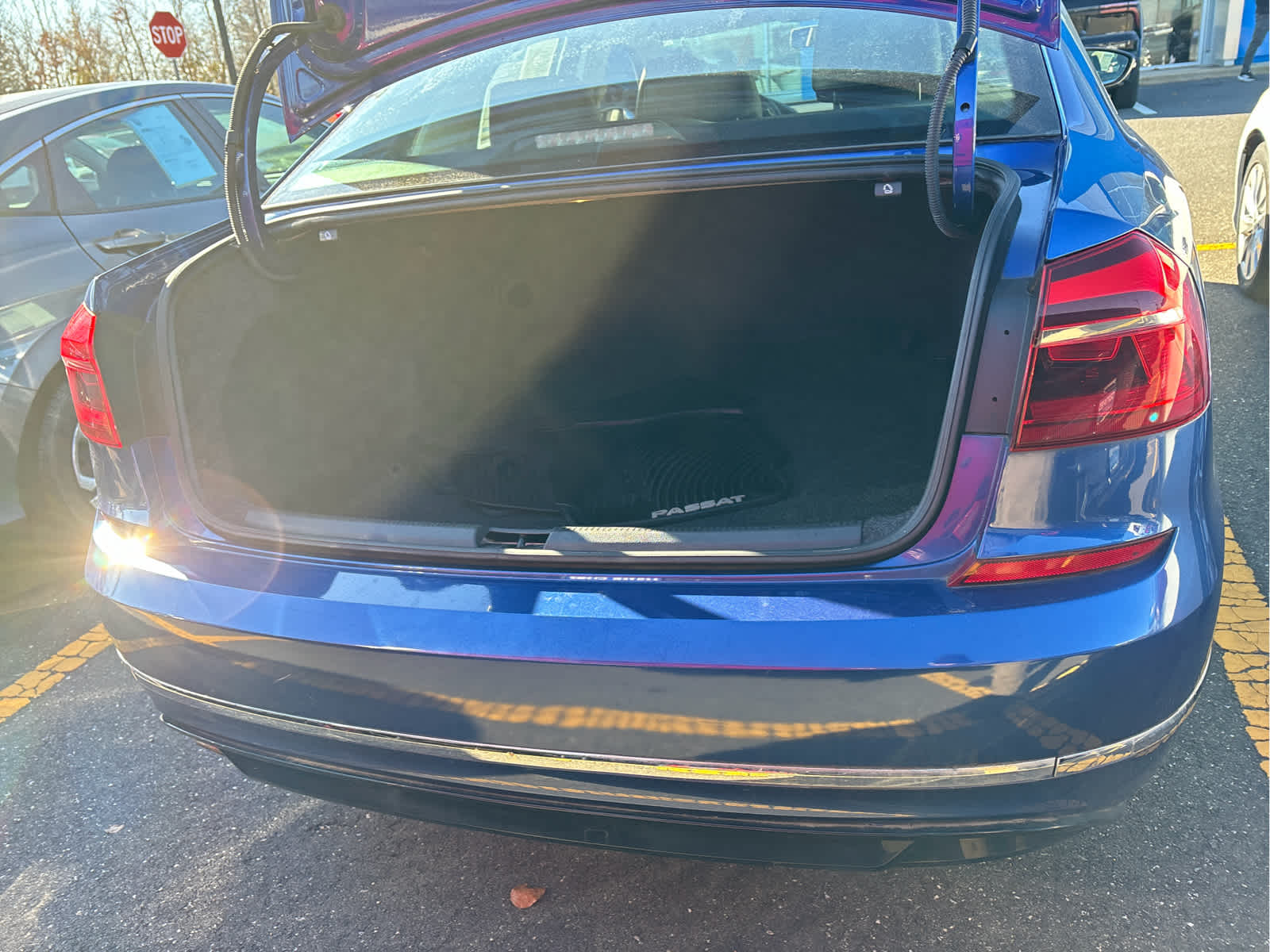 2017 Volkswagen Passat R-Line w/Comfort Pkg