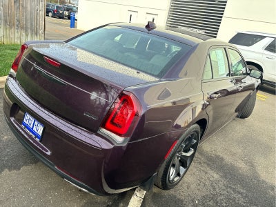 2020 Chrysler 300 Touring
