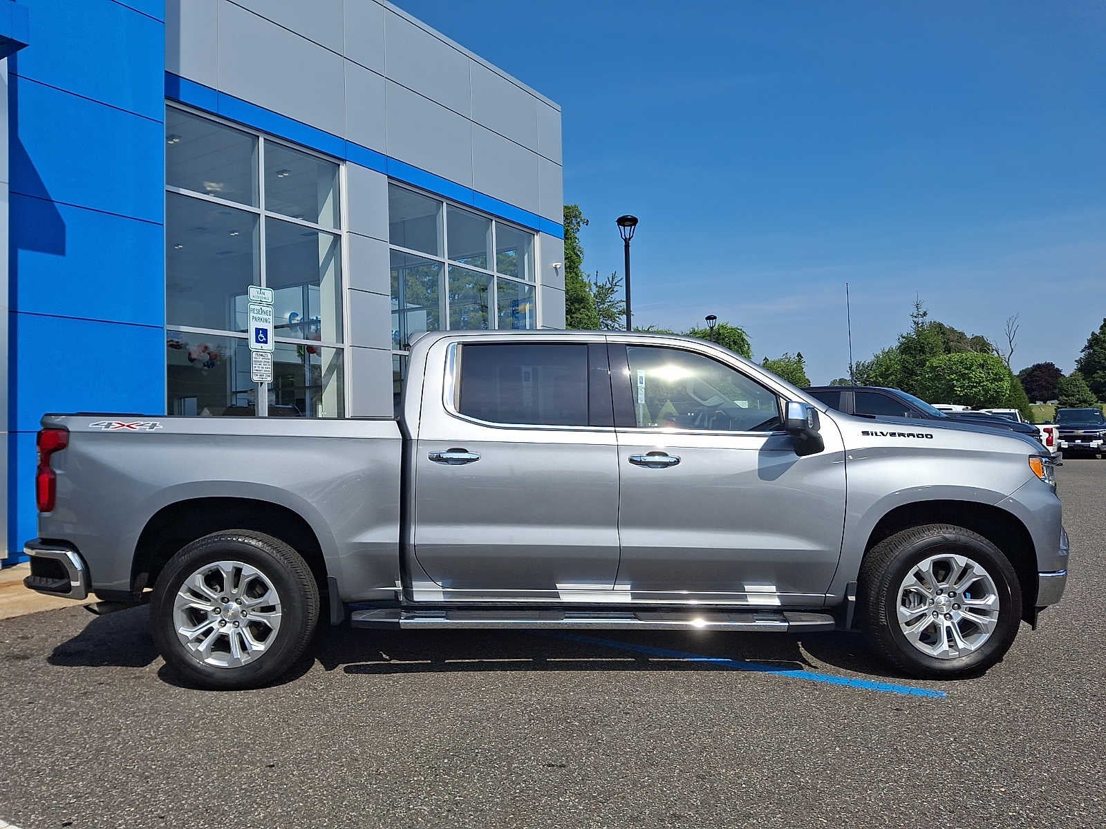 2023 Chevrolet Silverado 1500 LTZ