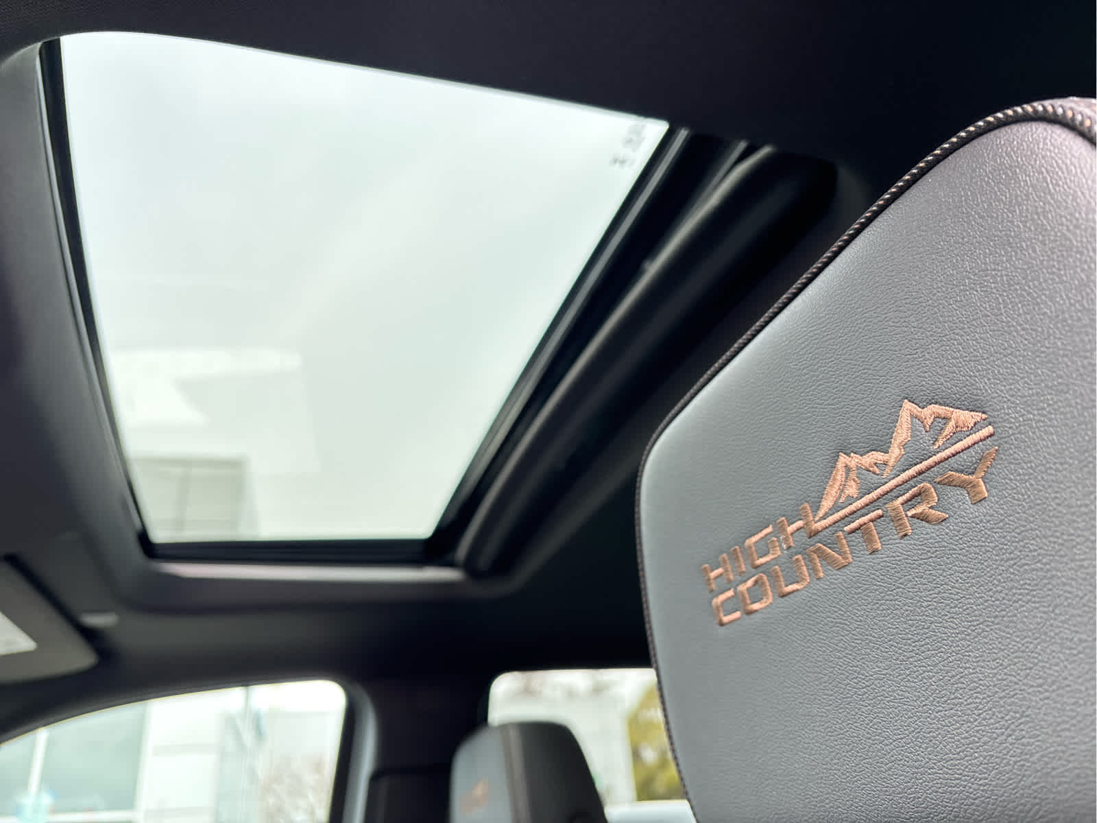 2024 Chevrolet Silverado 1500 High Country - Photo 10