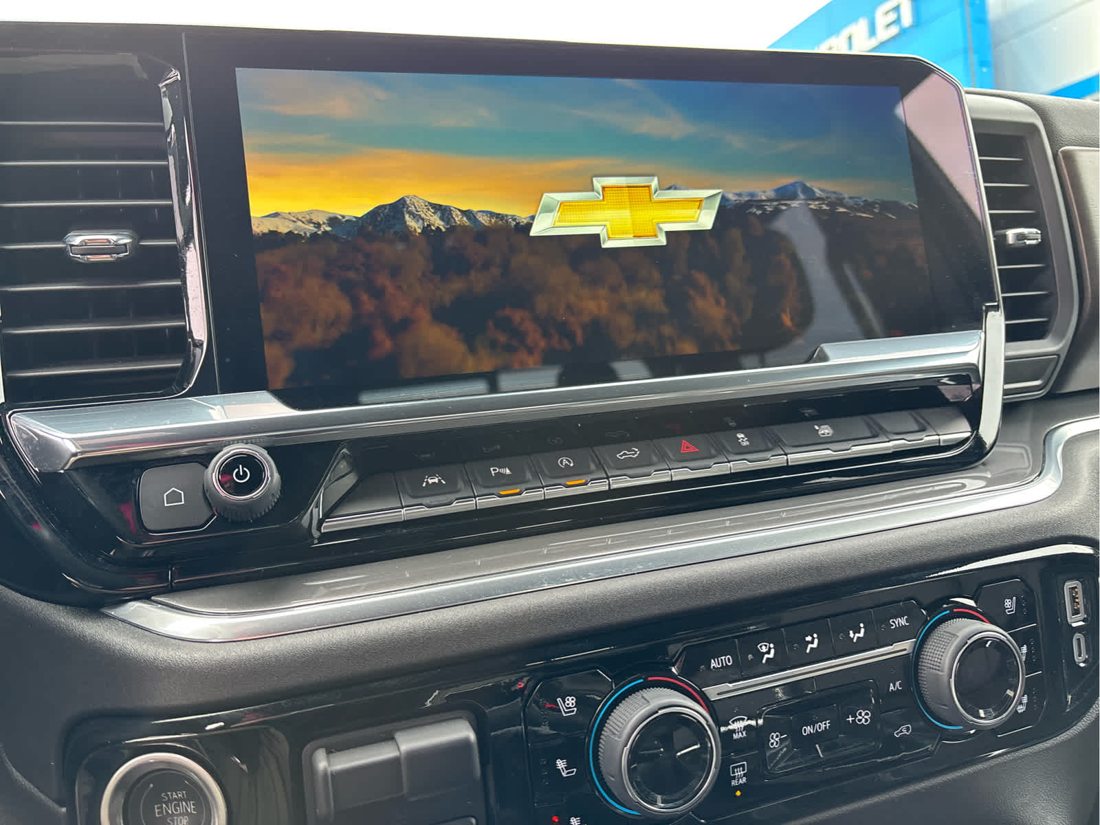 2024 Chevrolet Silverado 1500 High Country - Photo 15