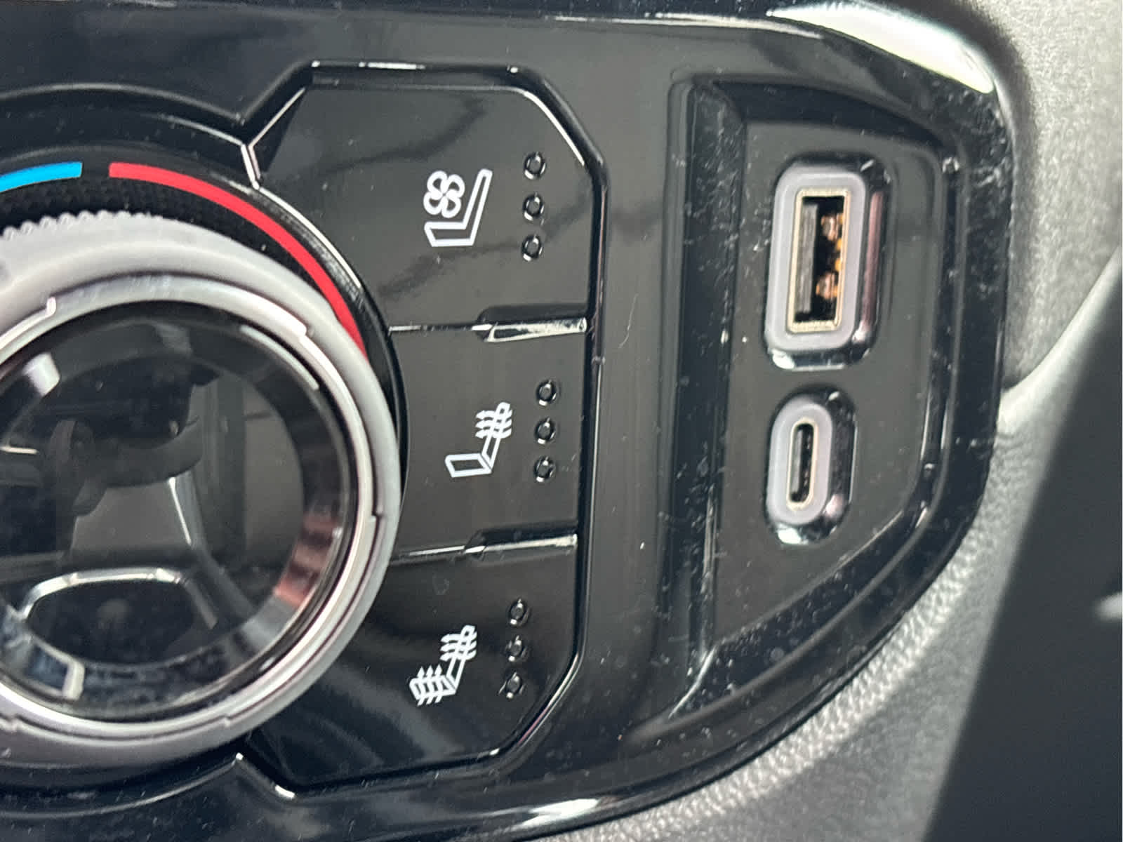 2024 Chevrolet Silverado 1500 High Country - Photo 23