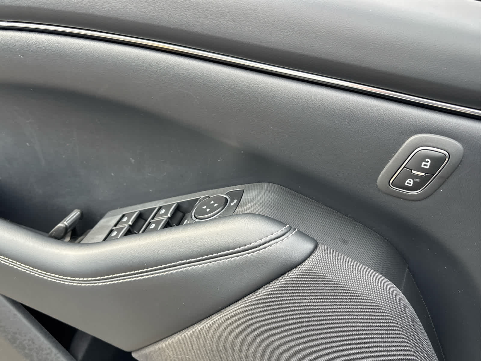 2021 Ford Mustang Mach-E Select