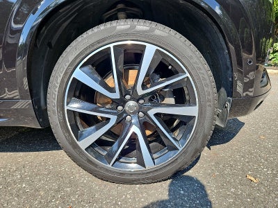 2019 Volvo XC90 T6 Momentum