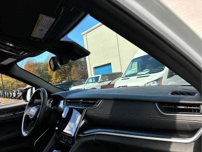 2022 Jeep Grand Cherokee Altitude