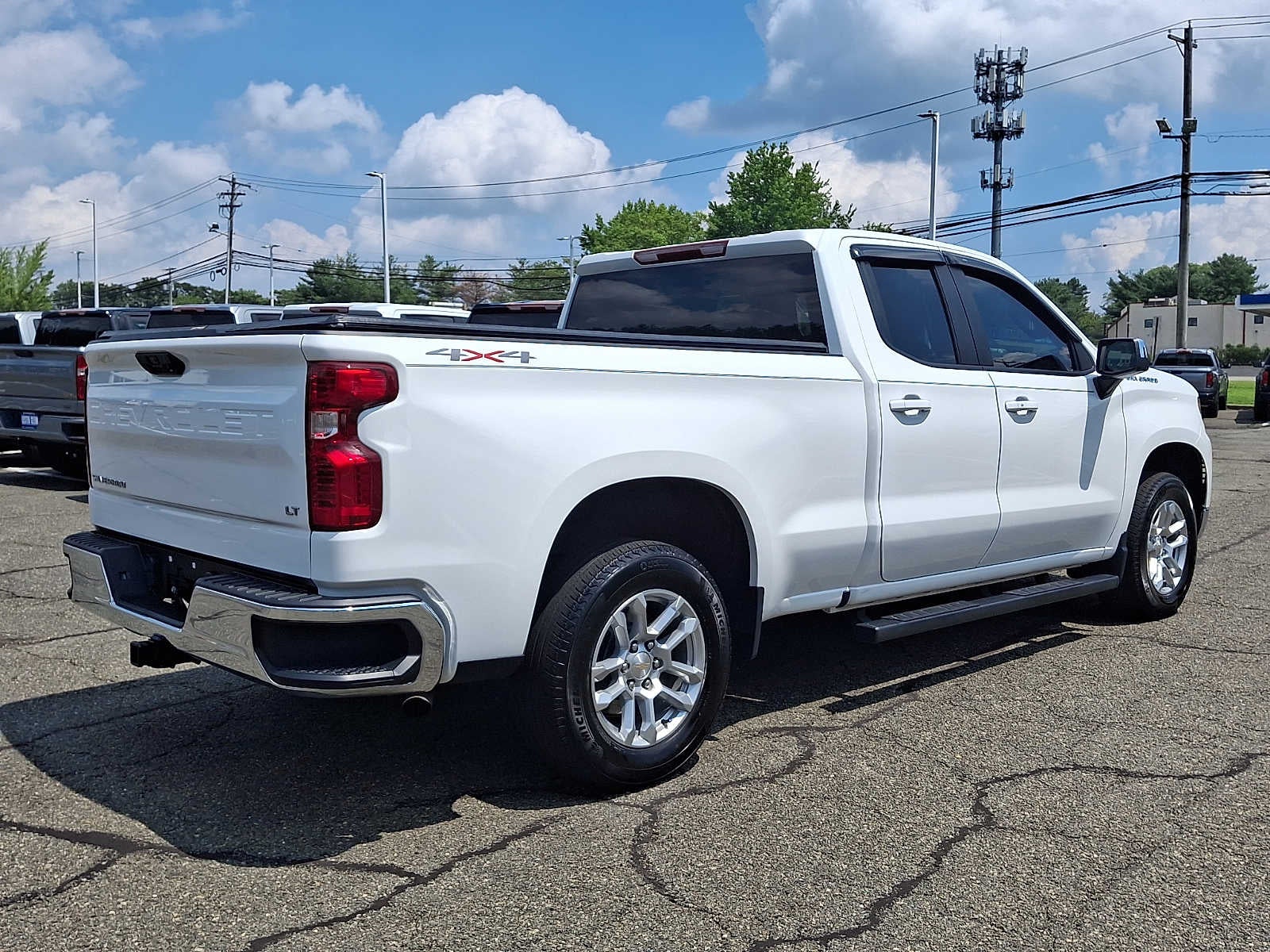 2024 Chevrolet Silverado 1500 LT