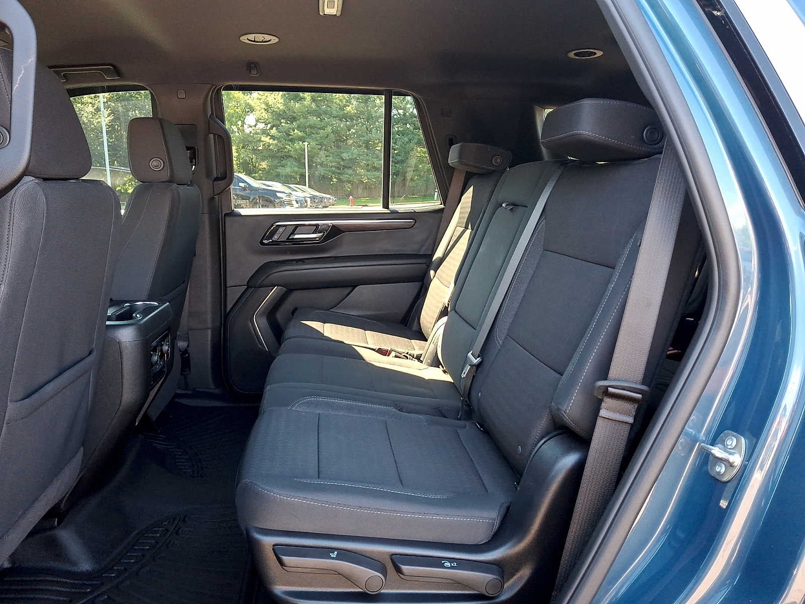 2025 Chevrolet Tahoe LS